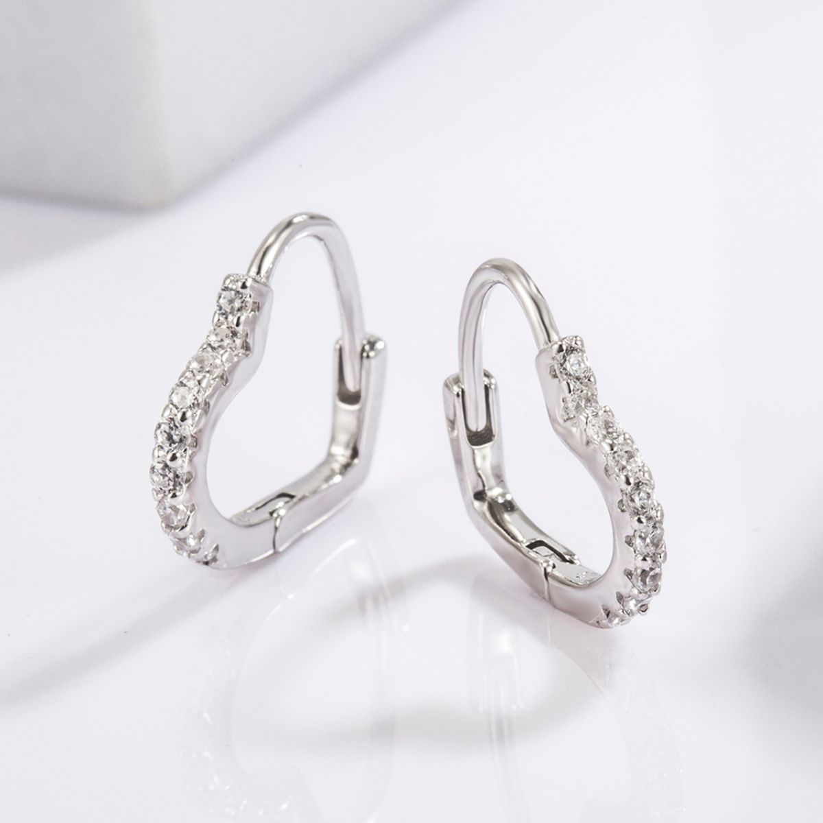 925 Sterling Silver Zircon Heart Shape Earrings